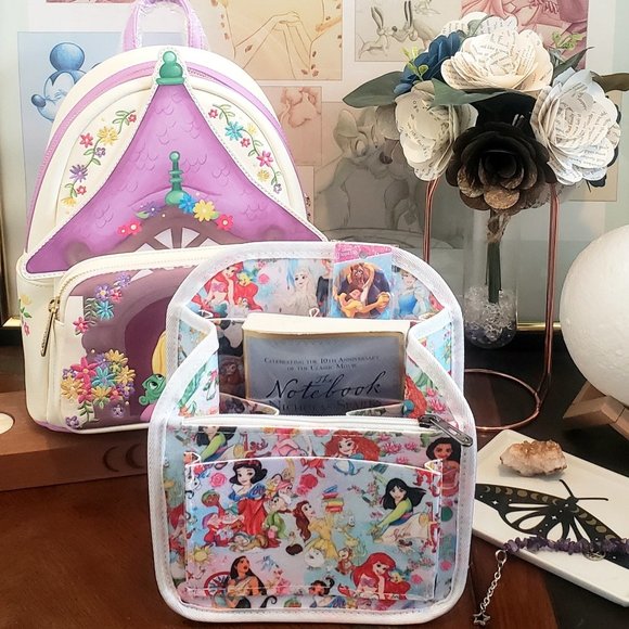 Loungefly Disney Princess Backpack Organizer FLAWED - Picture 1 of 1